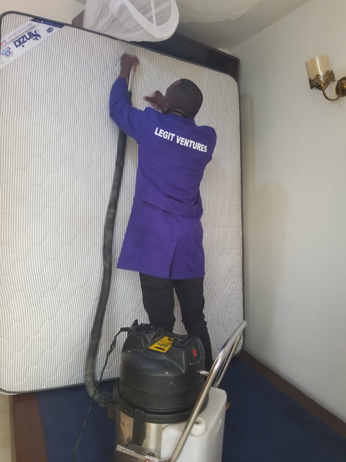 Mattress Cleaning and Steaming